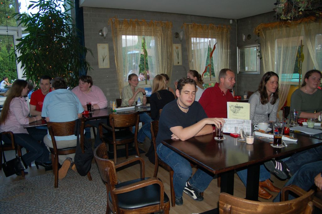 2006042