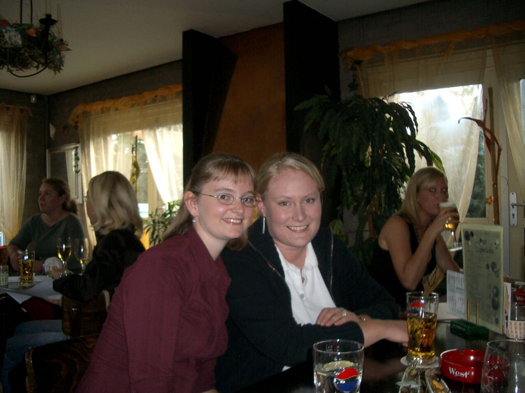 2006083